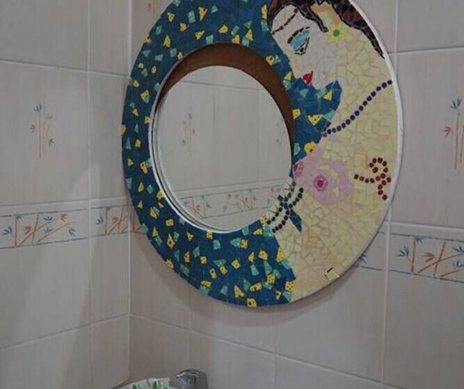 호텔 Country Inn 304