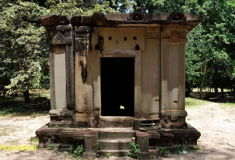 Hotelli Dracaena Resort