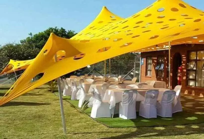 ホテル Hlakula Lake Resort