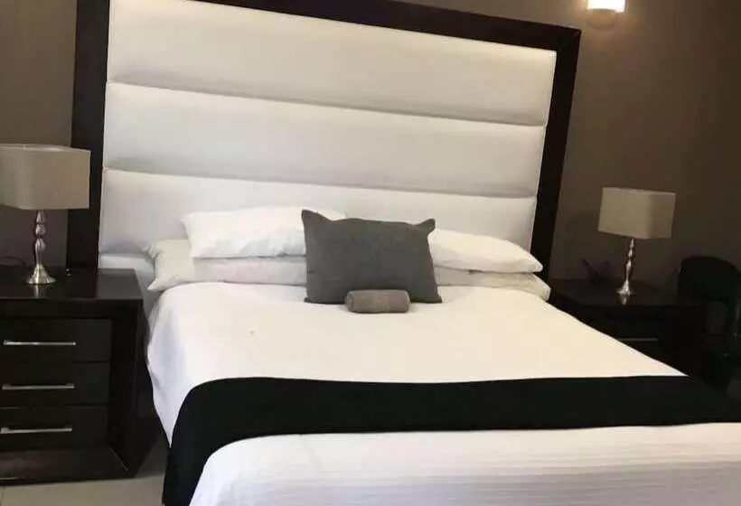 ホテル Hlakula Lake Resort