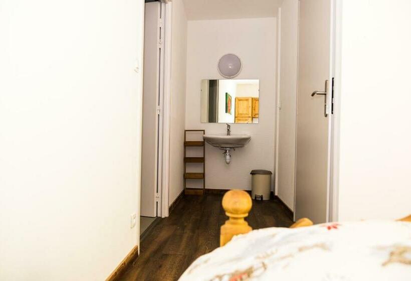 Отель Les Chemins Du Léman