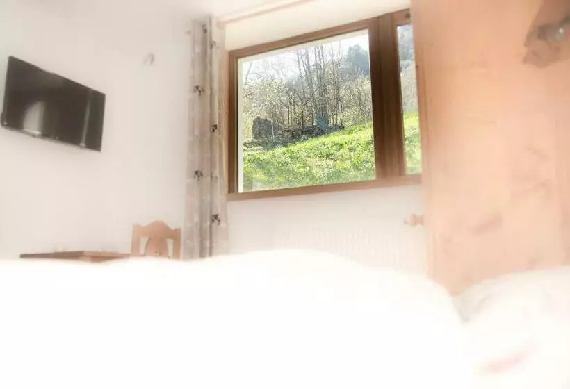 Hotelli Les Chemins Du Léman