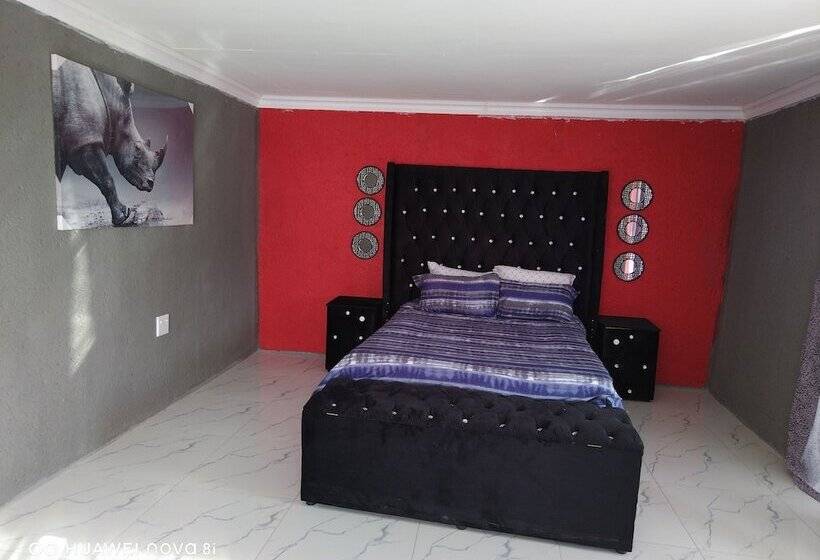 Otel Moholoholo Lodge