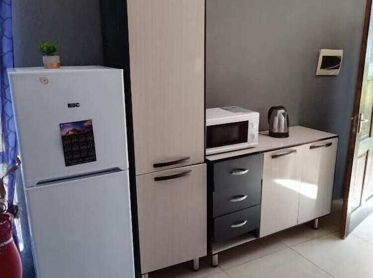 Otel Moholoholo Lodge