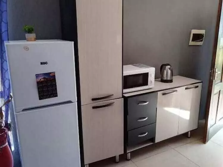 Hotelli Moholoholo Lodge