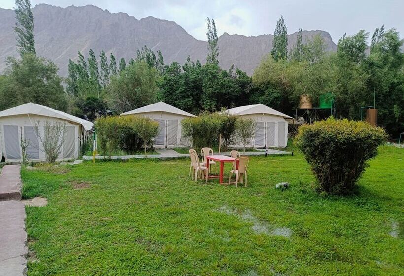 فندق Mountain Camp