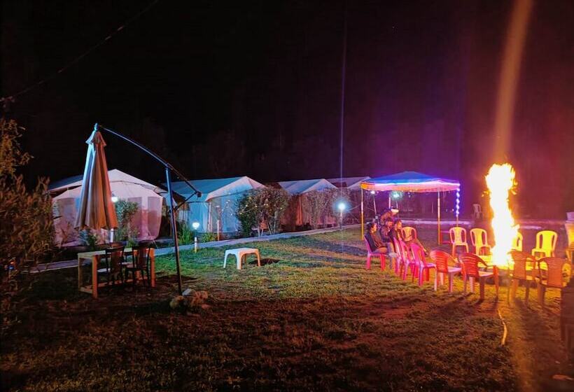 فندق Mountain Camp