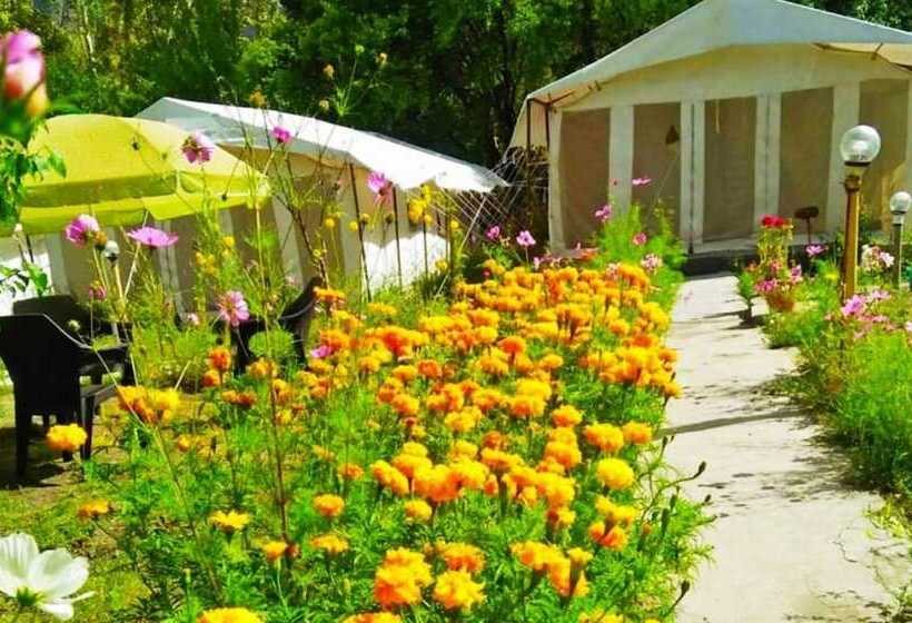 فندق Mountain Camp