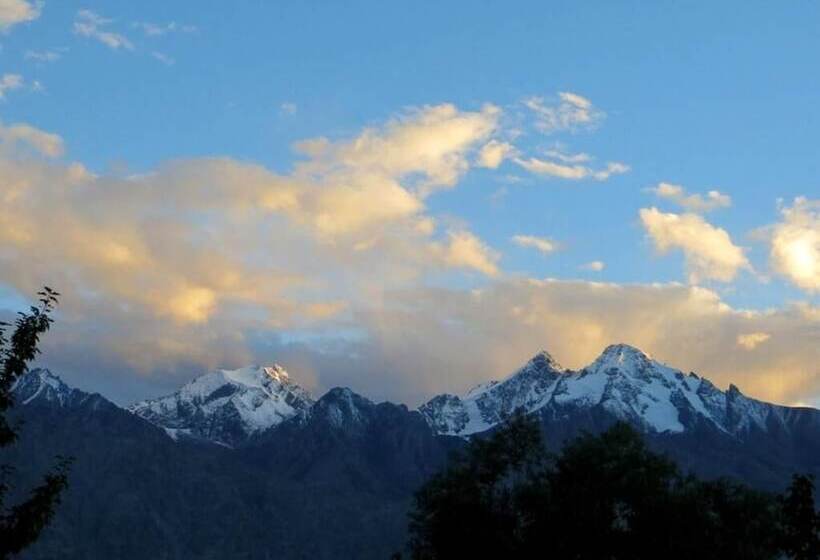 فندق Tih A O Guest House & Home Stay