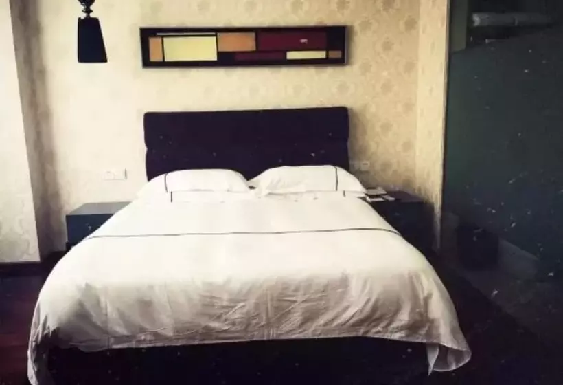 Hotelli Yiwu Bai Heng