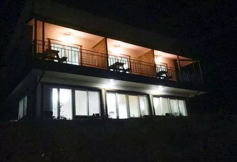 Kkeomeokdari Pension