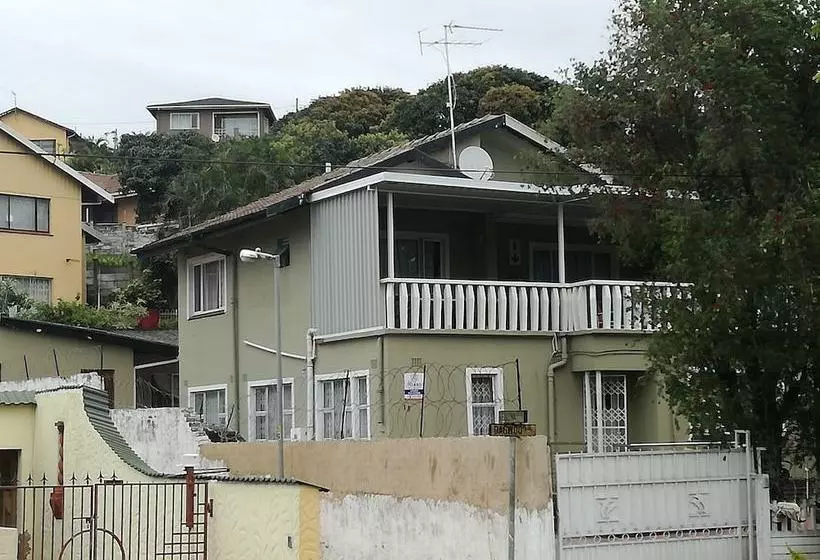ペンション Luh Guesthouse