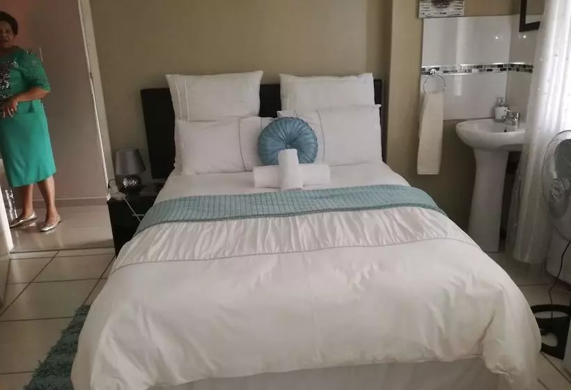 ペンション Luh Guesthouse