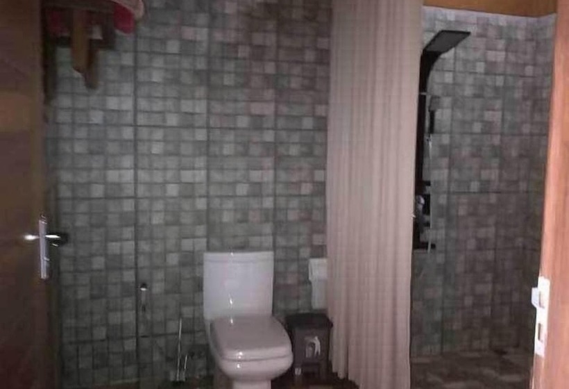 פנסיון Senaru Lodge