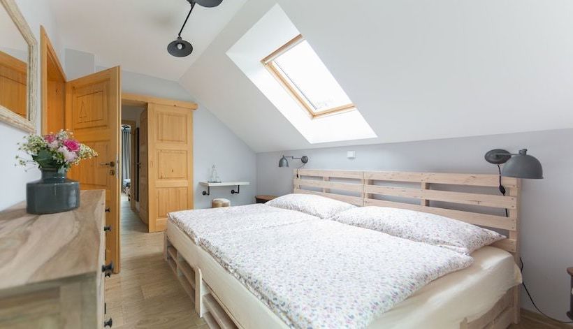 膳宿费 Smrcina Resort