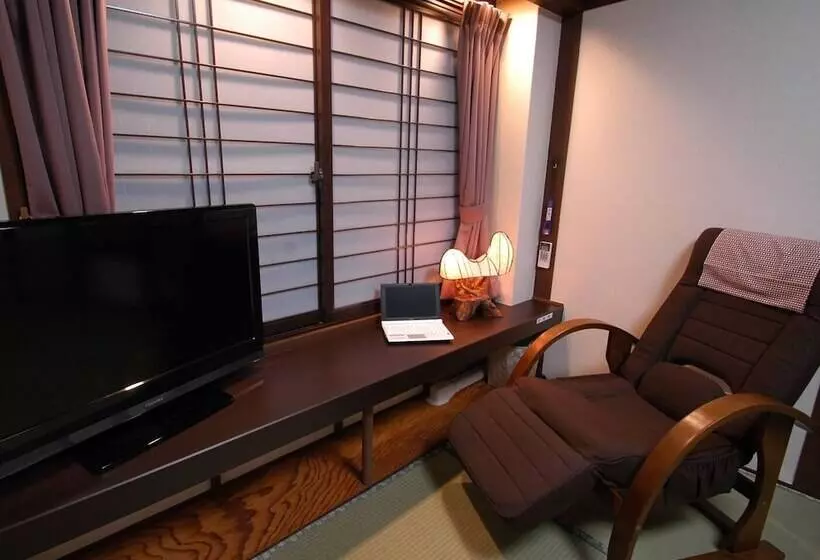 Shofuso Ryokan