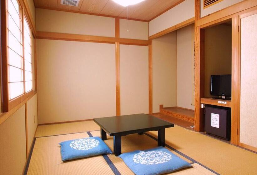 Shofuso Ryokan