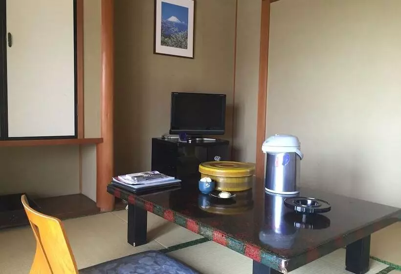 Yugawara Onsen Ryokan Greenso