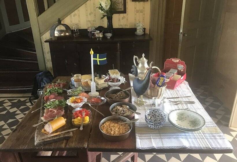 住宿加早餐 Berg Säteri