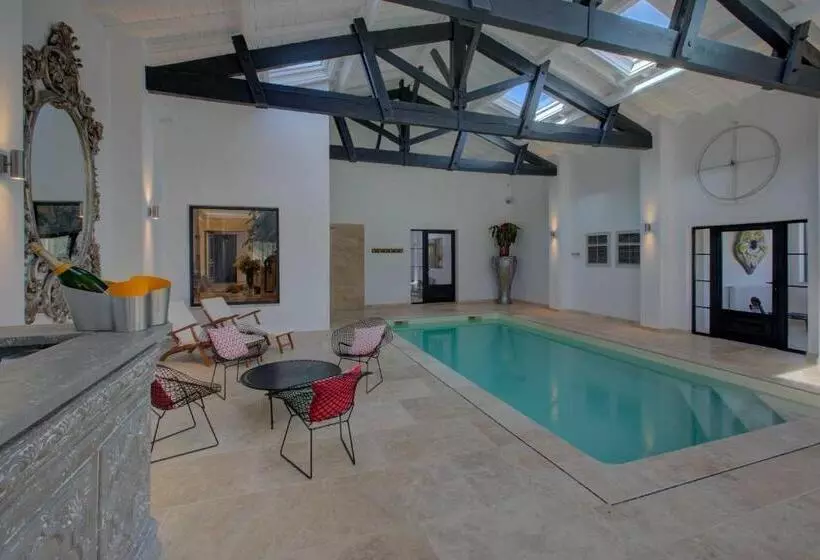 Aamiaismajoitus (B&B) Chateau Du Palanquey & Spa