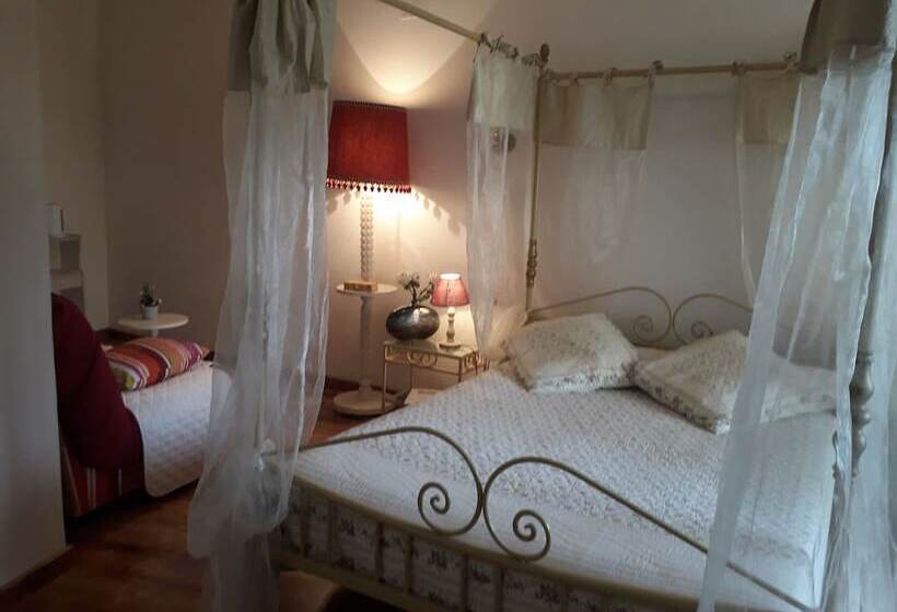 مبيت وإفطار Domaine De La Cour