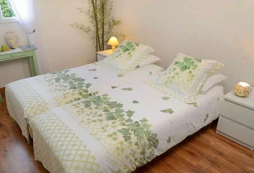 ベッドアンドブレックファースト Domaine De La Cour