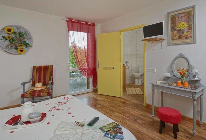 مبيت وإفطار Domaine De La Cour