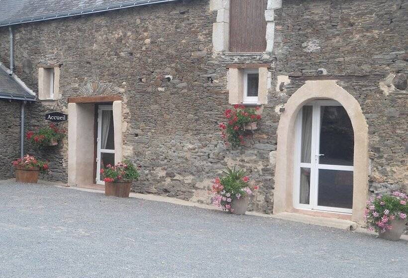 مبيت وإفطار Domaine De La Cour