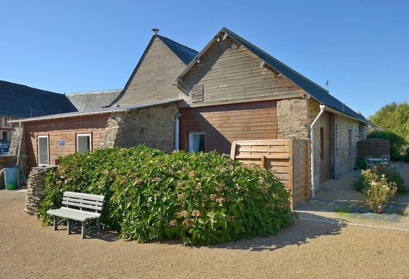 مبيت وإفطار Domaine De La Cour