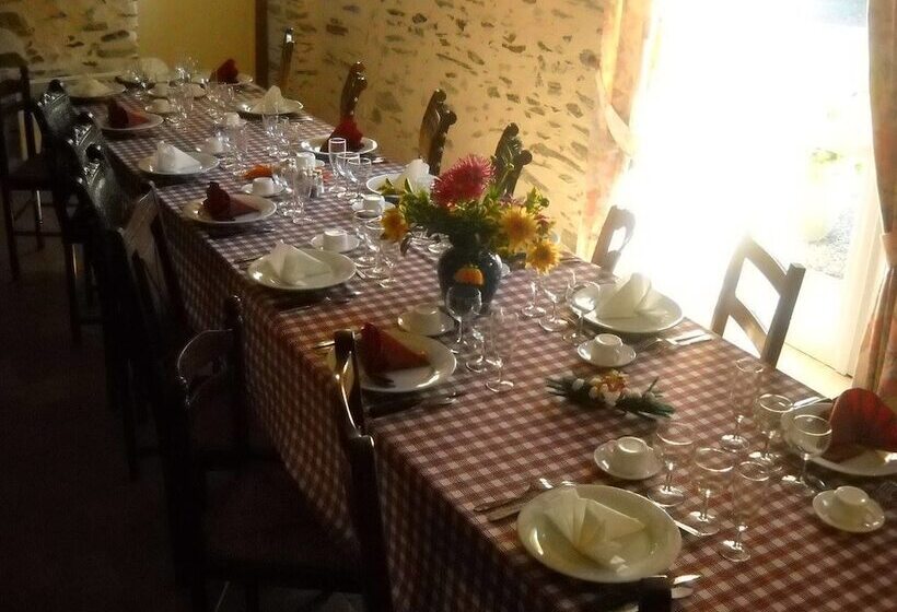 مبيت وإفطار Domaine De La Cour