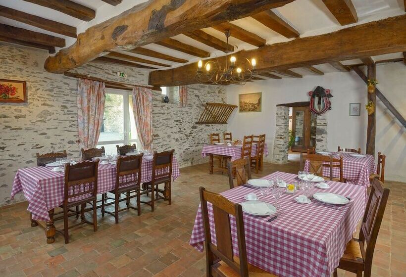 مبيت وإفطار Domaine De La Cour