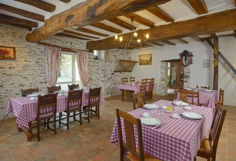 ベッドアンドブレックファースト Domaine De La Cour