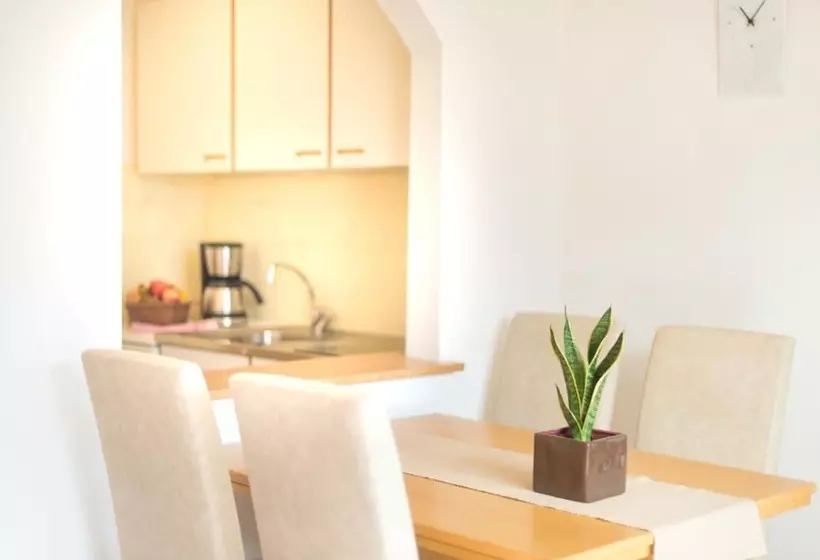 Aamiaismajoitus (B&B) Landhaus Mondschein