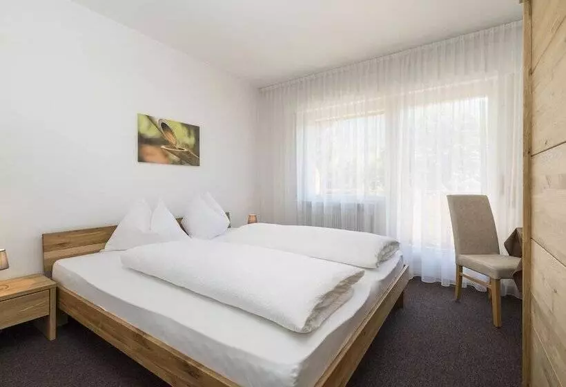 Aamiaismajoitus (B&B) Landhaus Mondschein