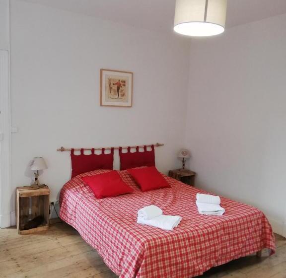 ベッドアンドブレックファースト Le Domaine Des 3 Marmottes Chambres D Hôtes