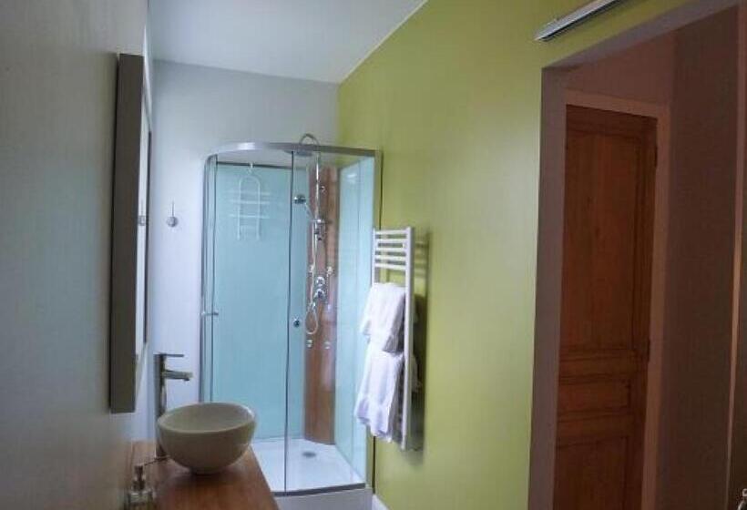 مبيت وإفطار Lepireau Fr Gîtes Piscine Chauffée