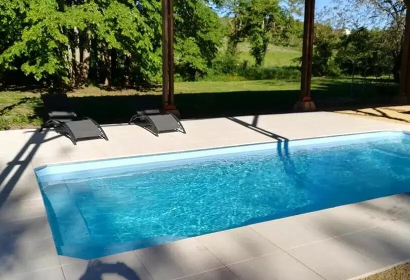 Aamiaismajoitus (B&B) Lepireau Fr Gîtes Piscine Chauffée