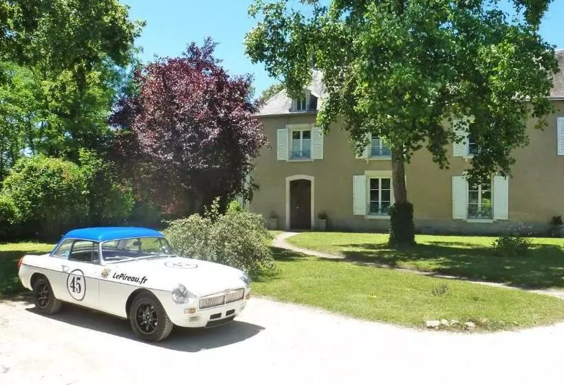 Aamiaismajoitus (B&B) Lepireau Fr Gîtes Piscine Chauffée