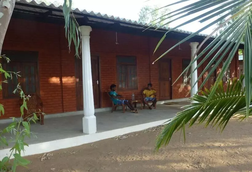 Aamiaismajoitus (B&B) Reef Pasikudah