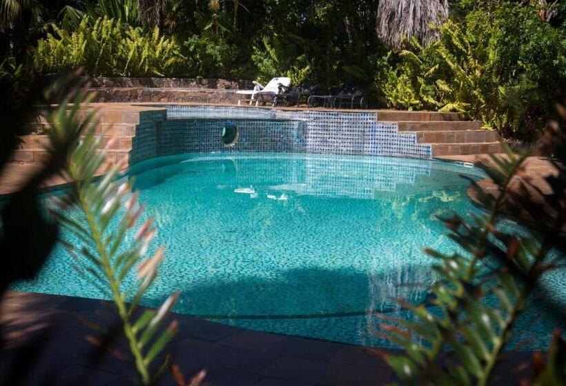 호텔 Areena Riverside Resort