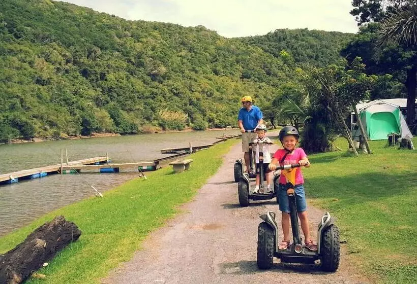 Hotelli Areena Riverside Resort