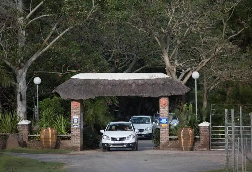 Hotelli Areena Riverside Resort