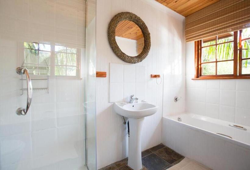 호텔 Areena Riverside Resort