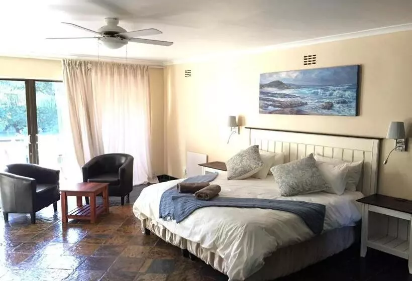 Hotelli Areena Riverside Resort