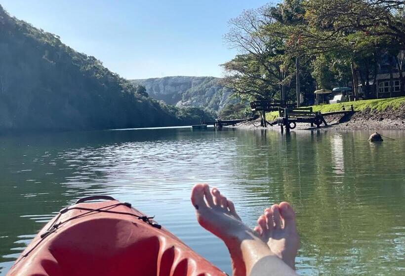 호텔 Areena Riverside Resort