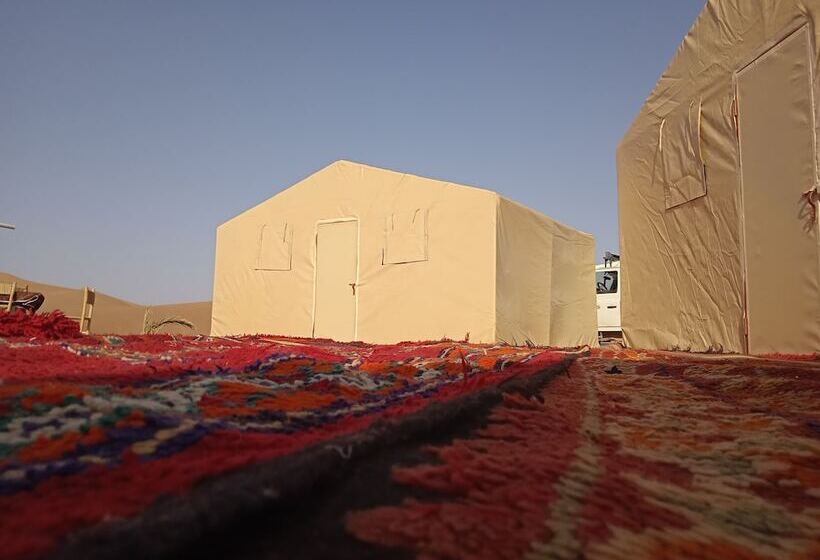 Отель Bivouac Les Nomades