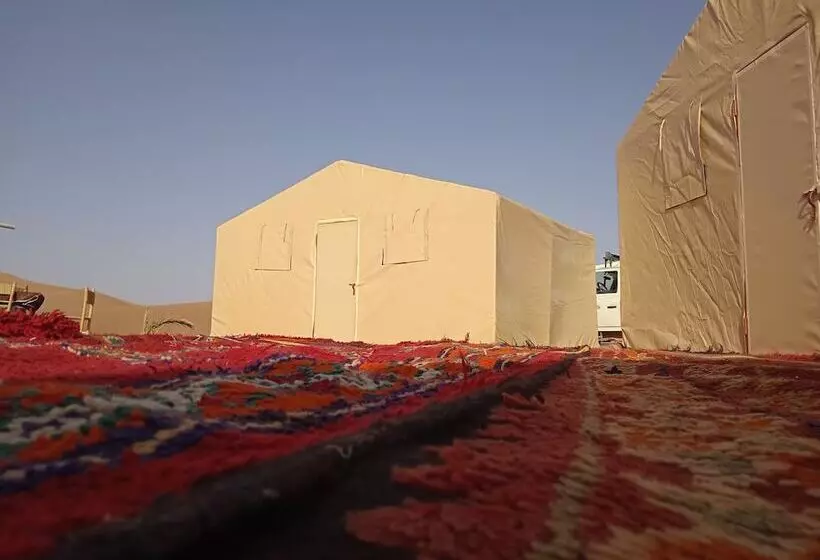 Hotelli Bivouac Les Nomades