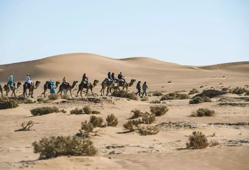 Hotelli Bivouac Les Nomades