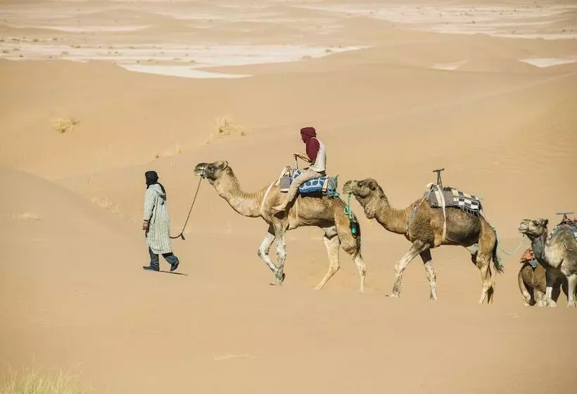 Hotelli Bivouac Les Nomades