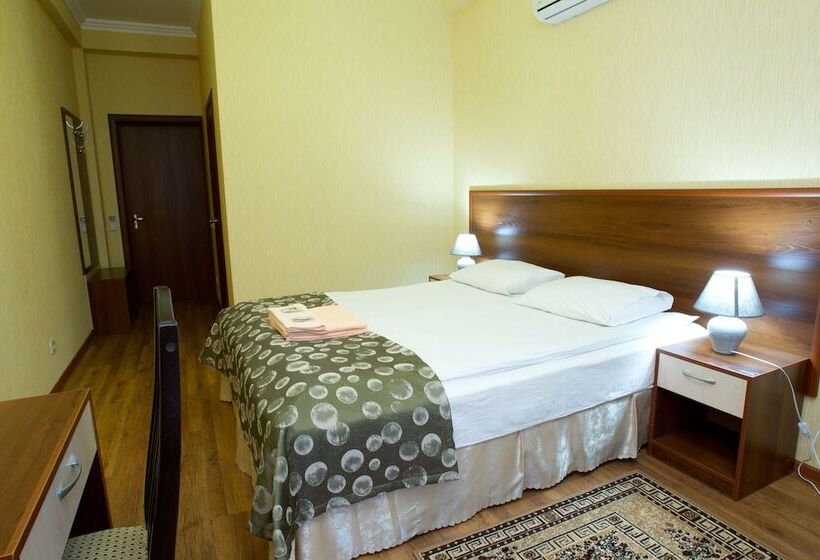 בית מלון כפרי Green Hosta